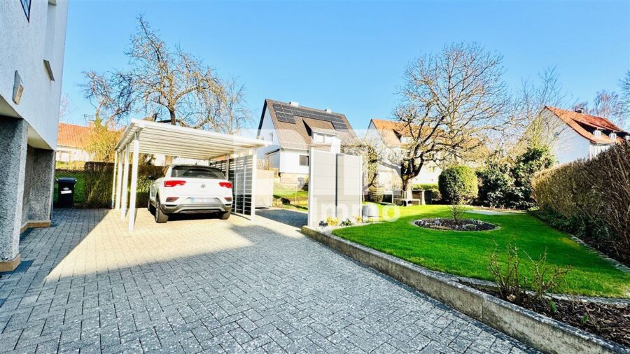 Modernisiertes Ein- bis Zweifamilienhaus mit Maisonettebereich in Traumlage - Einfahrt / Carport / Gartenbereich